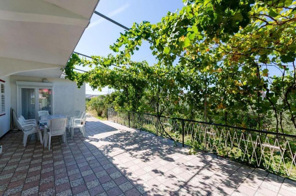 Apartments Biserka Barbat na Rabu المظهر الخارجي الصورة