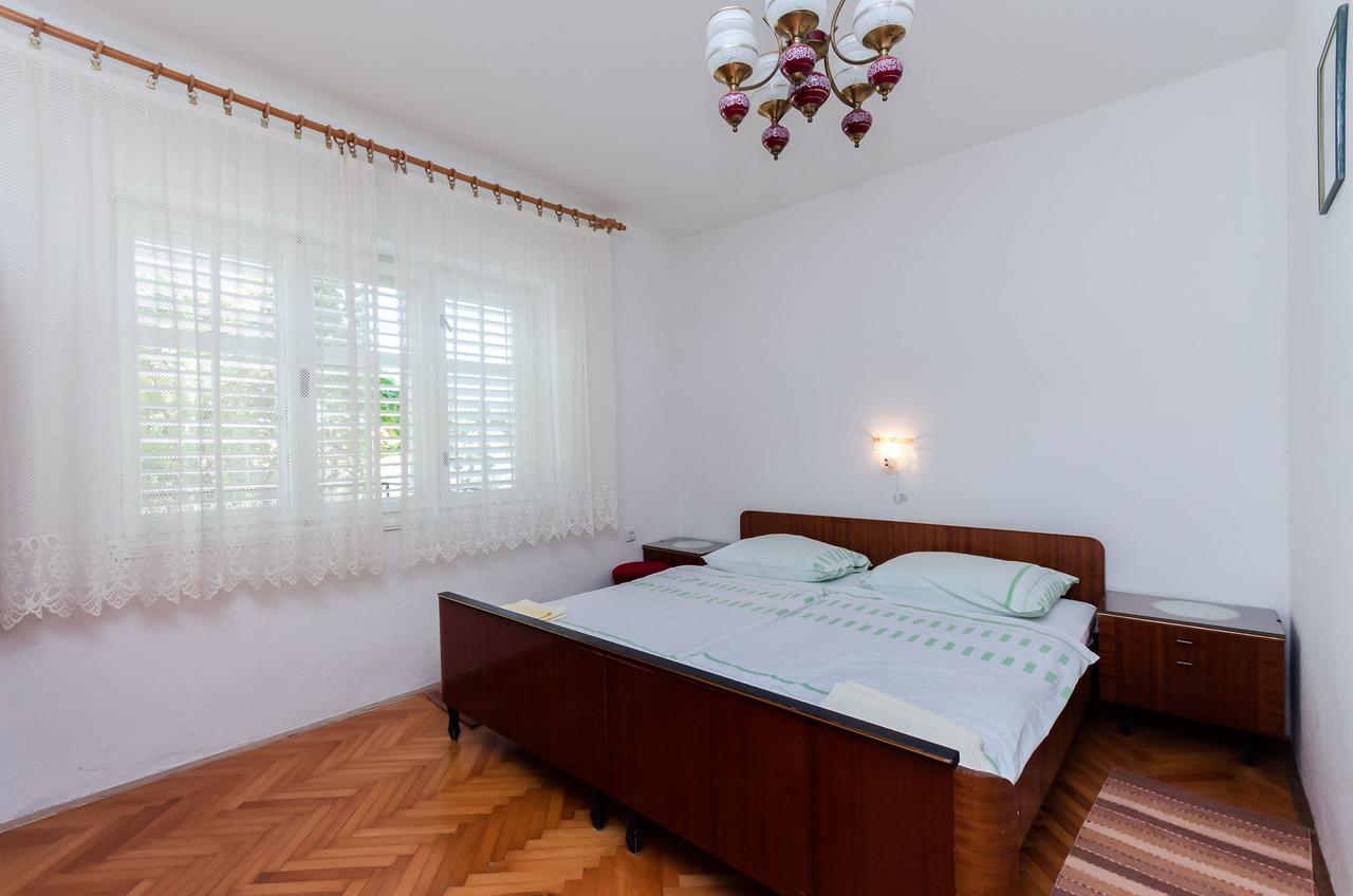 Apartments Biserka Barbat na Rabu المظهر الخارجي الصورة